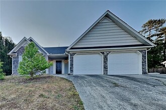 Building Photo - 40 Colton Dr