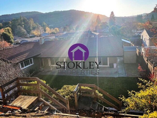 Building Photo - Stokley Properties Presents 124 Walford Dr...