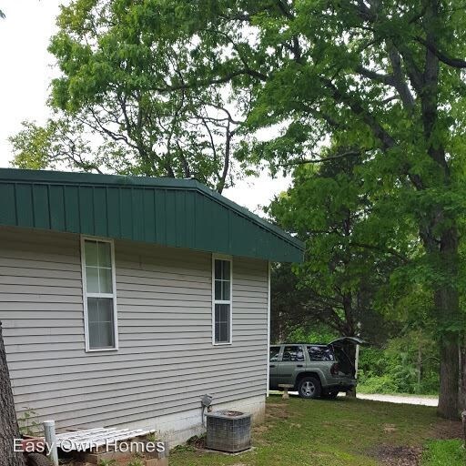 Building Photo - 20638 Lakeland Dr