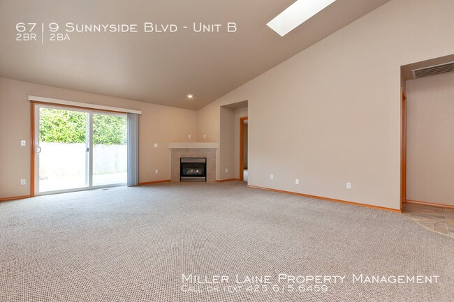 Building Photo - Bright and Sunny Marysville 2 Bedroom!