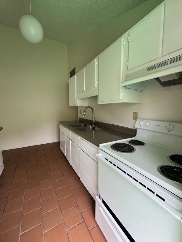 Foto del edificio - 208 S Rossiter St