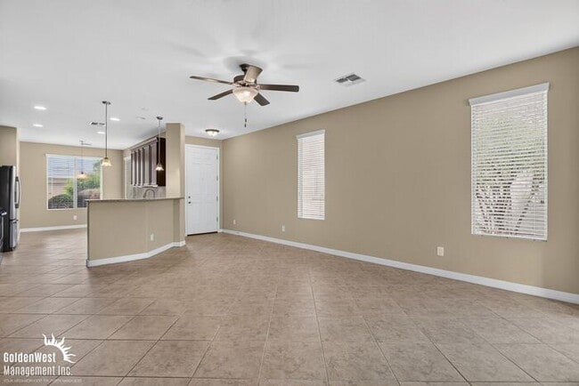 Building Photo - Beautiful 2Bdm 2Ba Home with Covered Backyard Patio in Buckeye! 55+ Community