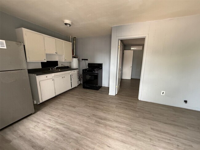 Foto del edificio - 6603 Avenue T
