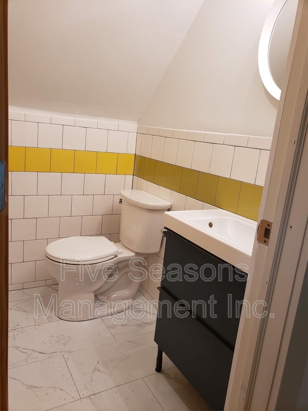 Photo - 369 South Winooski Avenue - 3