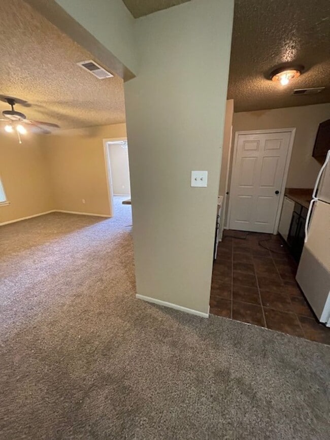 Building Photo - 843 Hammond Manor Dr