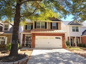 Building Photo - 563 Hansen Dr