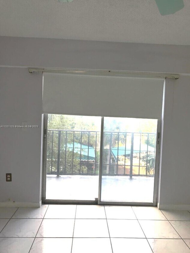 Foto principal - 16508 NE 26th Ave