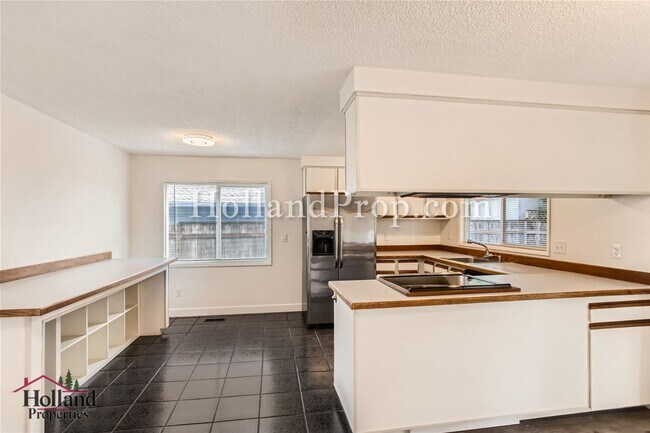 Foto del edificio - Single level, newly remodeled, in a great ...