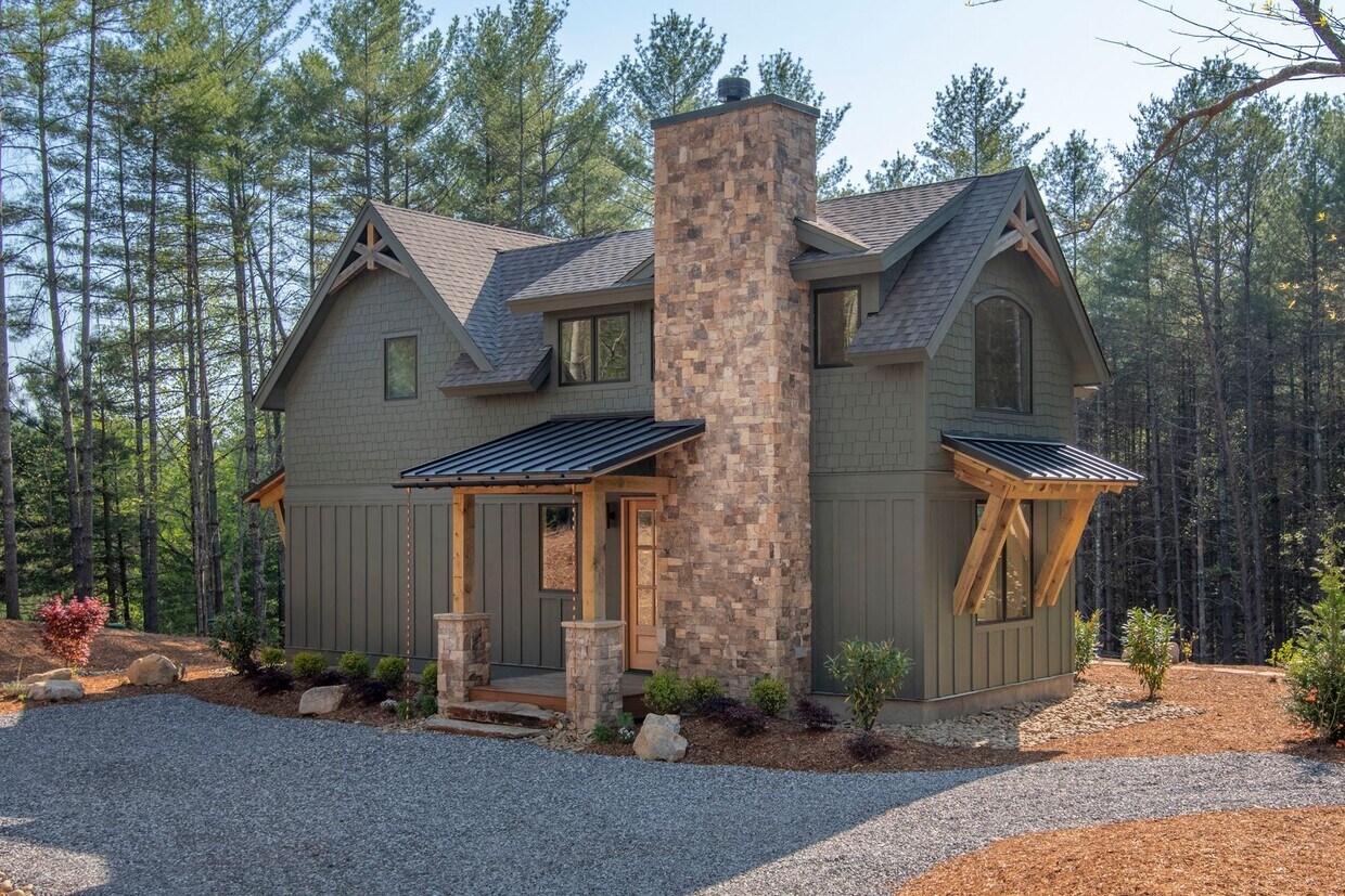Foto principal - Stunning House w/ Amenities to Camp Lake J...