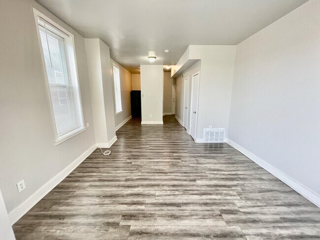 Building Photo - 1309 W Allegheny Ave