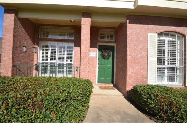Foto del edificio - 2710 Grants Lake Blvd
