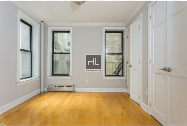 Building Photo - BEDFORD ST.