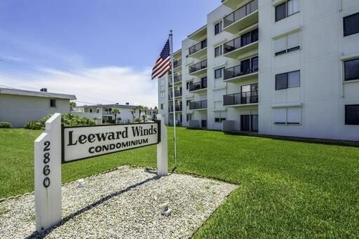 Foto principal - 2860 Ocean Shore Blvd