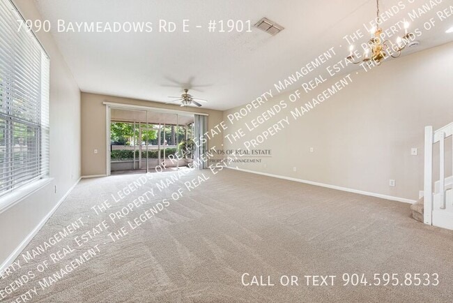 Foto del edificio - 7990 Baymeadows Rd E