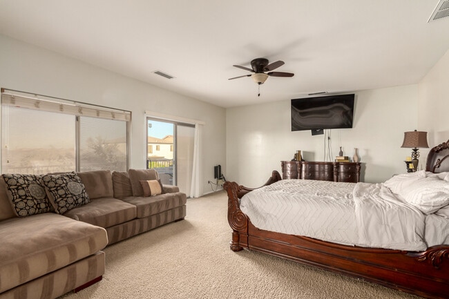 Foto del edificio - 5420 W Sunland Ave