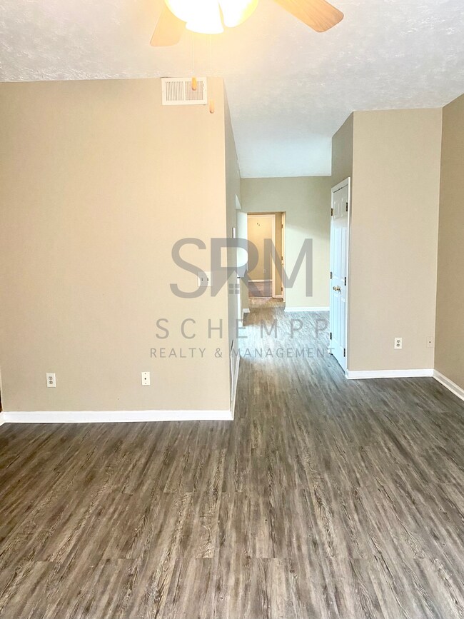 Foto del edificio - 809 E Maple St