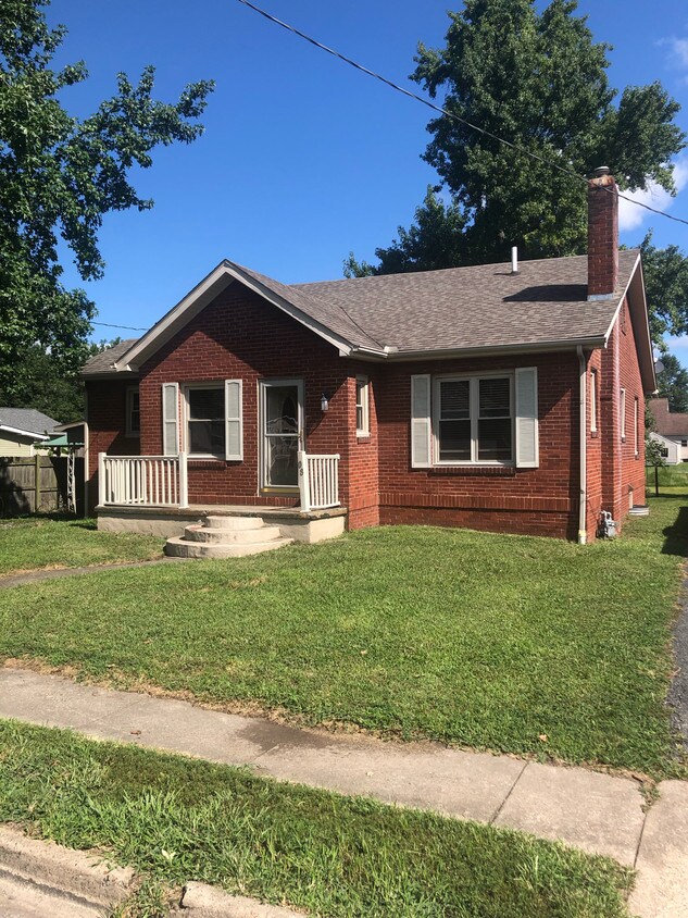 Primary Photo - 808 W Chestnut St