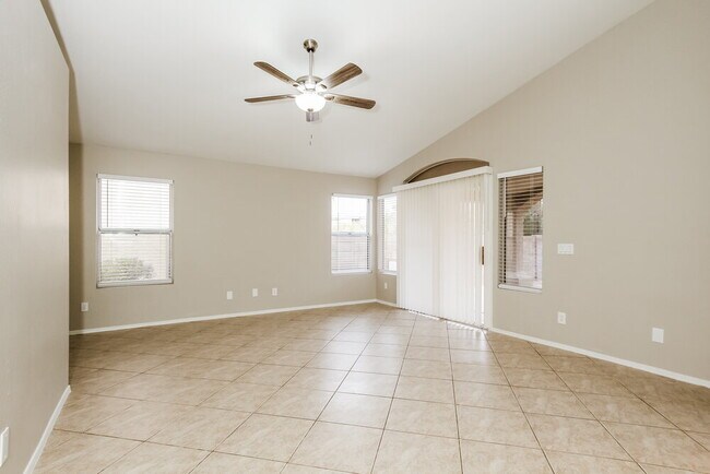 Building Photo - 20015 N 22nd Pl