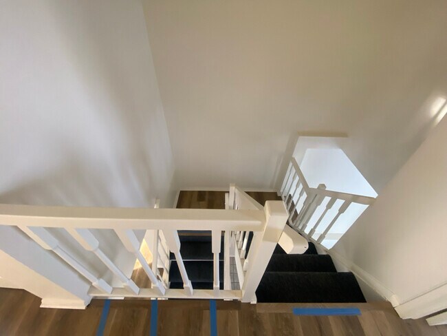 Building Photo - 679 S 82nd St