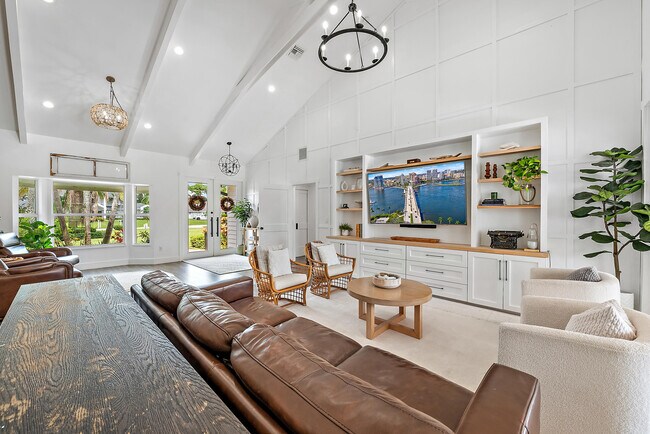 Building Photo - 6204 Sand Pine Ct