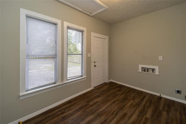 Building Photo - 1290 Euclid St