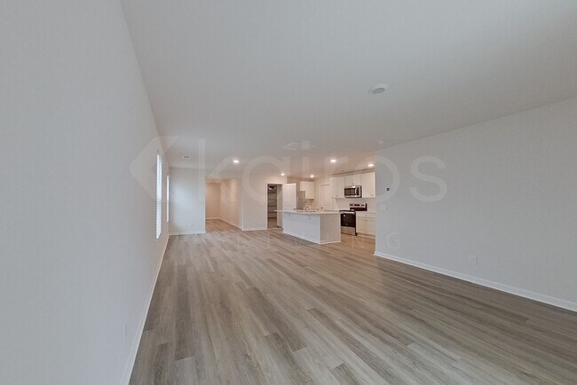 Building Photo - 115 Inez Ave