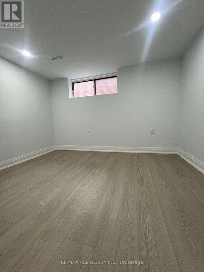 Building Photo - 91 Cleta Dr