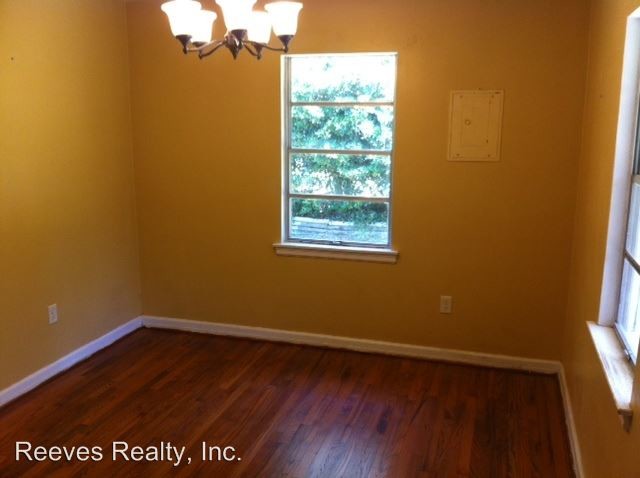 Foto del edificio - 1213 Oak Ln Cir W