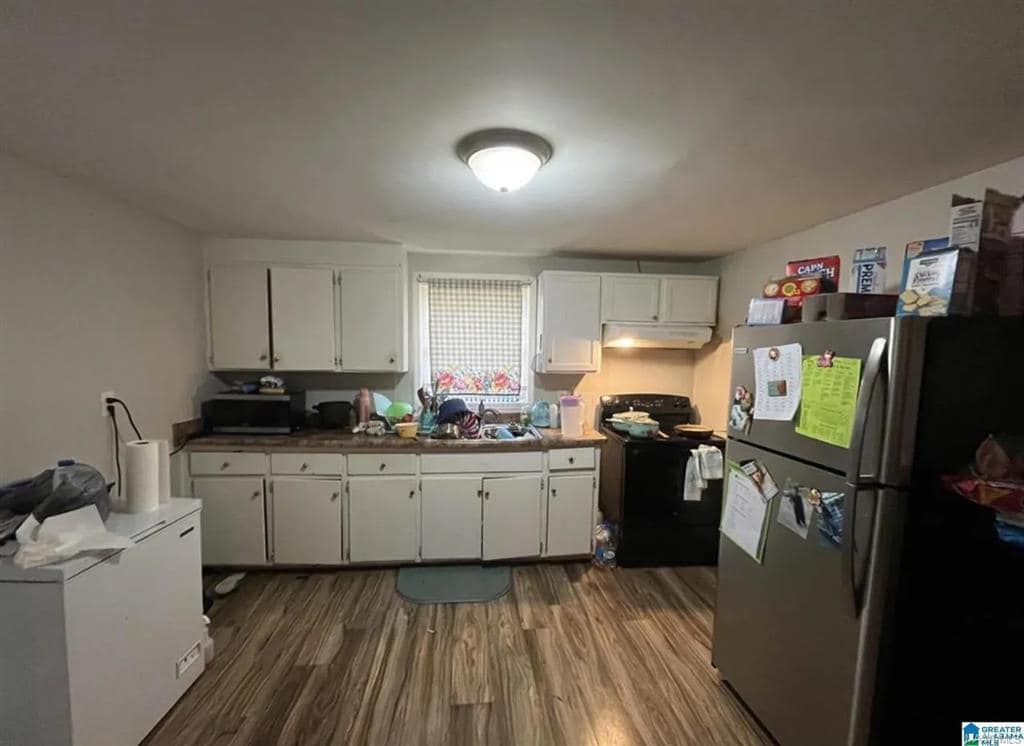 Building Photo - 4429 Main St