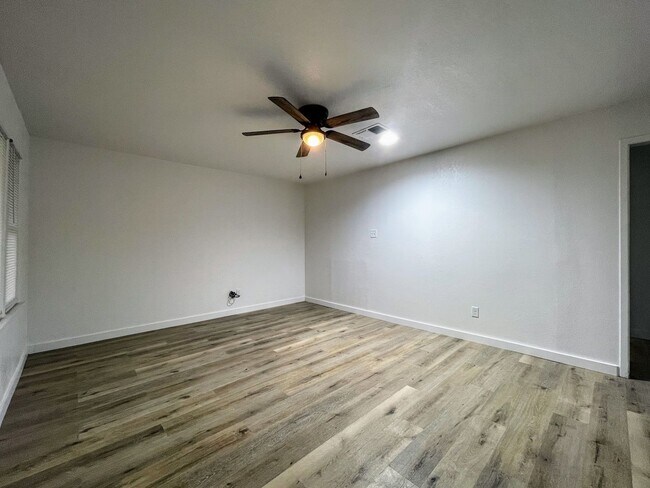 Foto del edificio - Snyder’s Sweet Spot: Modern Comfort Meets Country Charm