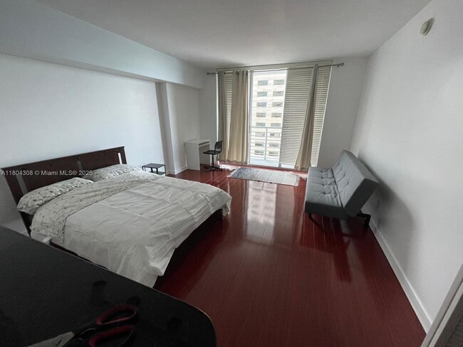 Building Photo - 335 S Biscayne Blvd