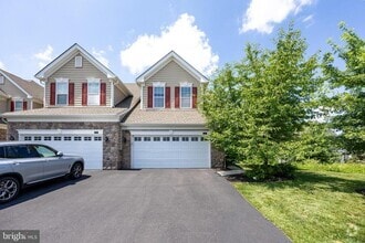 Building Photo - 71 Iron Hill Way