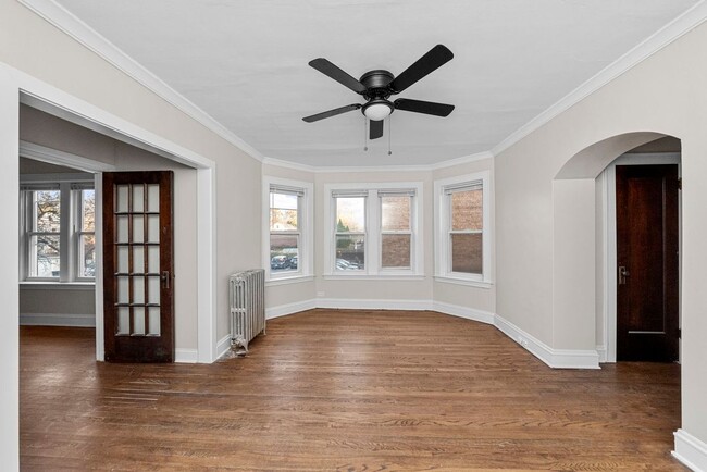 Foto del edificio - 1934 W Estes Ave