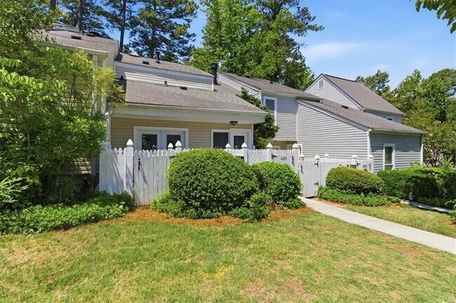 Foto del edificio - 2696 Greentree Dr SE