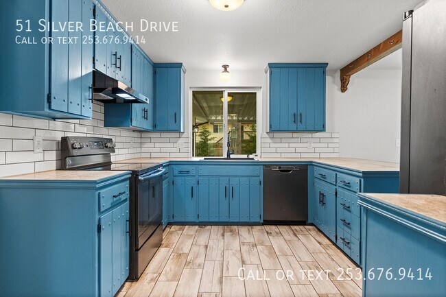 Foto del edificio - 51 Silver Beach Dr