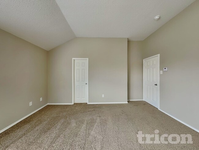 Foto del edificio - 3620 Mountain Ranch Rd