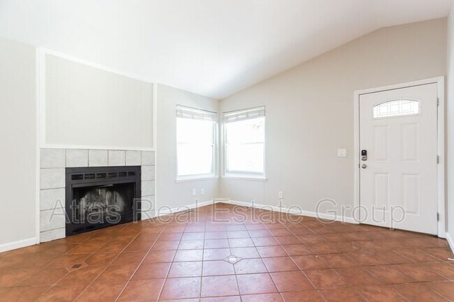 Building Photo - 4835 S Pitkin Way