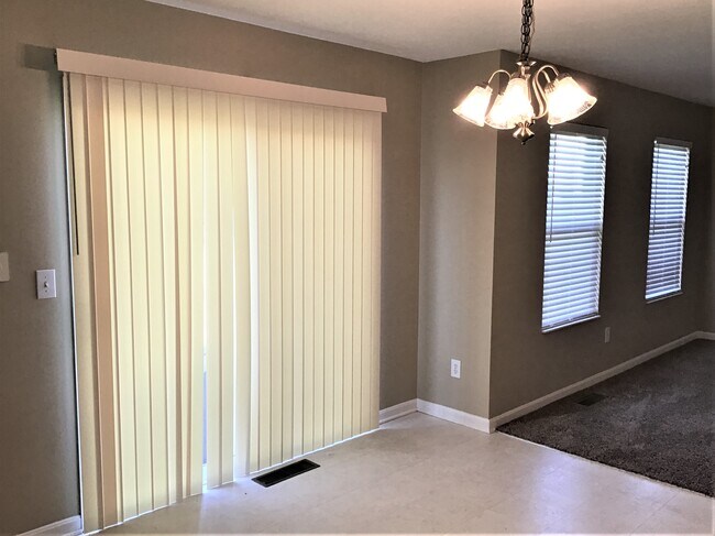 Foto del edificio - 233 Saddle Creek Ln