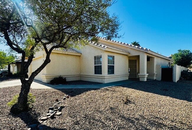 Photo - FOR RENT House