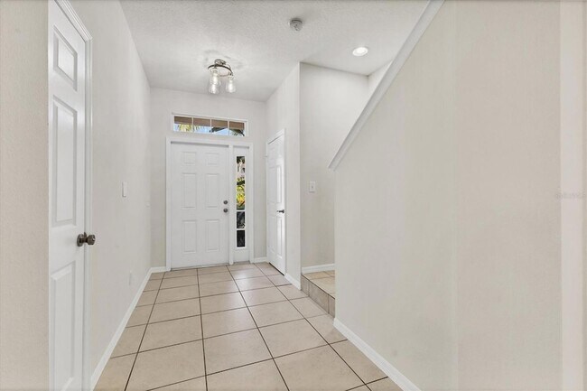 Foto del edificio - 4104 Crabtree Ave