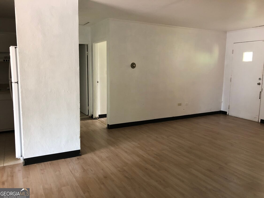 Building Photo - 1275 Venita Dr