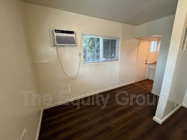Foto del edificio - 266 W Belleview Ave