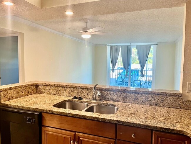 Foto del edificio - 2700 Coconut Bay Ln