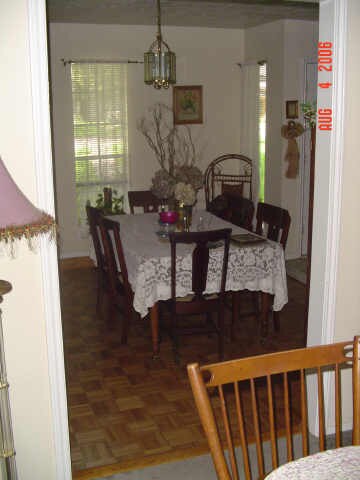 Foto del edificio - 6202 Wagonwheel Cir