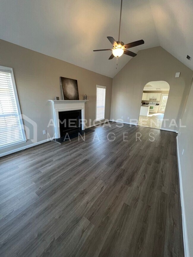 Foto del edificio - 141 Flagstone Ln