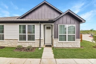 Building Photo - Canvas at Midlothian