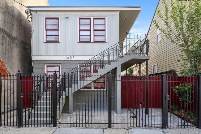 Building Photo - 1607 St Ann St.