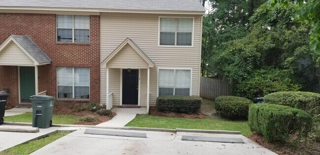 Building Photo - 3724 Donovan Dr