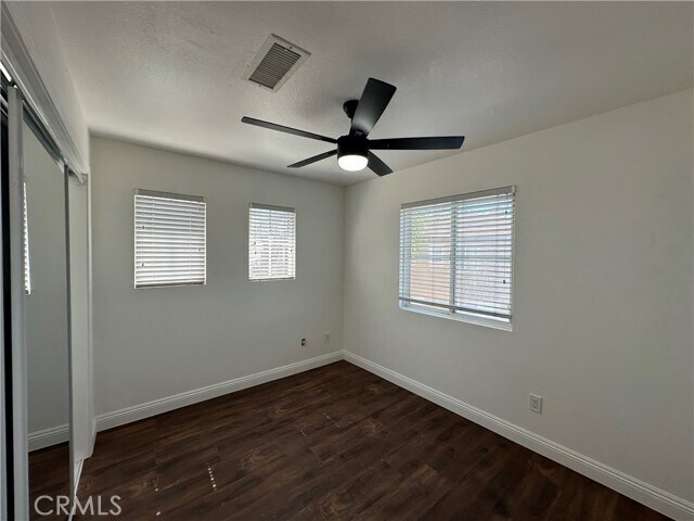 Foto del edificio - 36848 Torrey Pines Dr