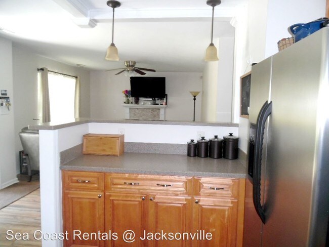 Building Photo - 3 br, 2 bath House - 254 South Creek Drive